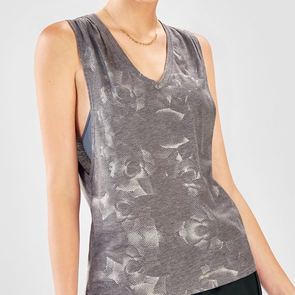 🧵 3/$25 - NWOT Muscle athletic t - Picture 1 of 2